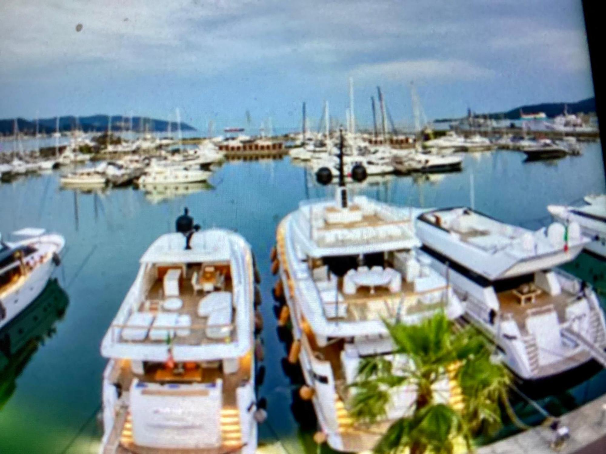 Cinque Terre House Of The Port With Parking Apartment La Spezia Bagian luar foto